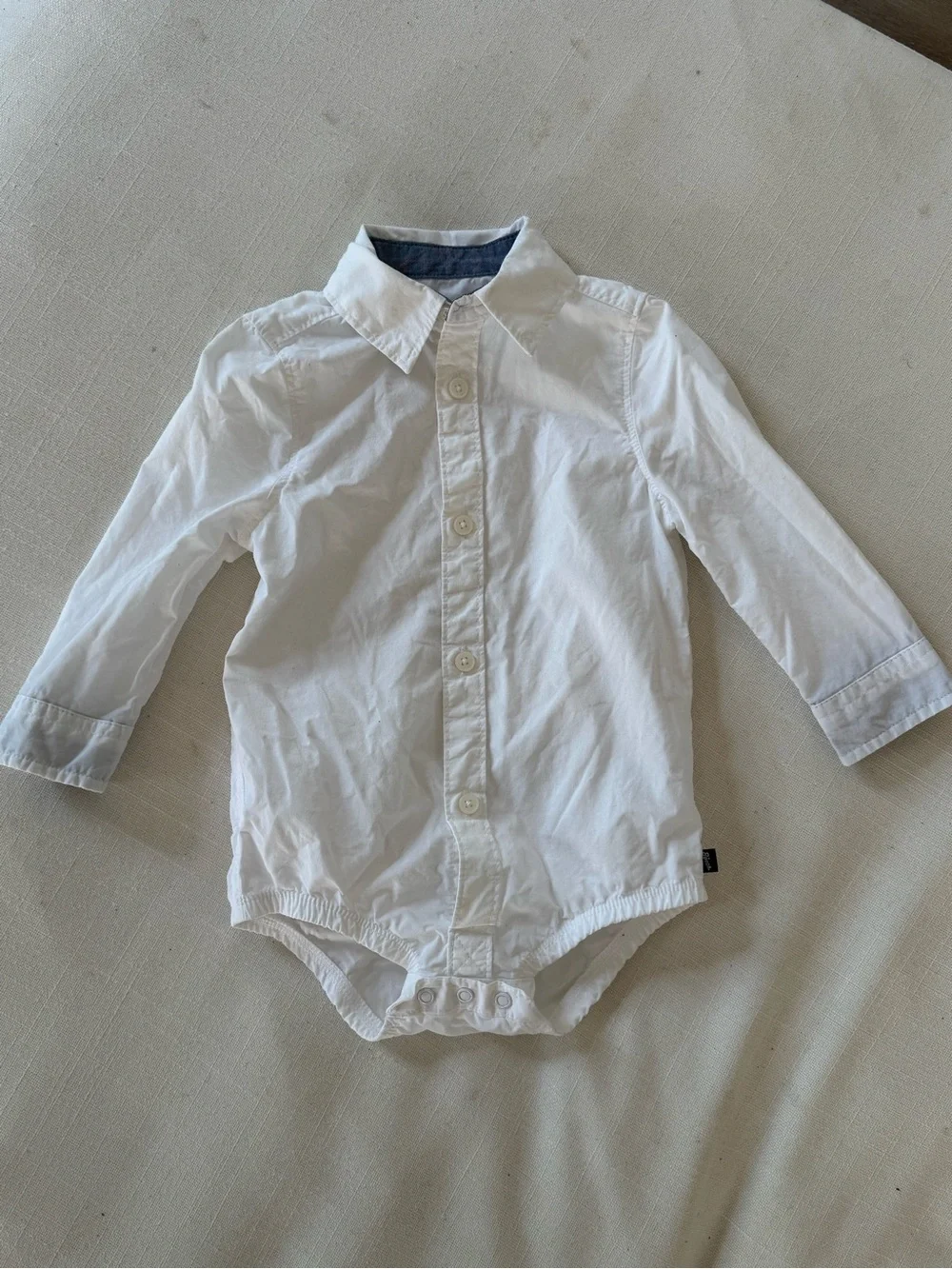 Carters OshKosh button down long sleeve bodysuit 18 month Worn once